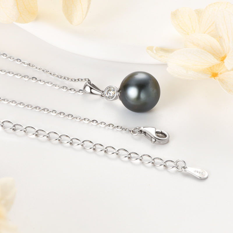 IRIS - Tahitian Black Pearl & Diamond Necklace